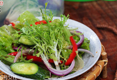 涼拌苦菊用的什么醬？涼拌苦菊的熱量比較低