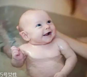 寶寶肛瘺該怎么辦？不要急著動(dòng)刀切除