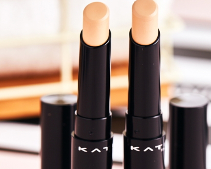 遮瑕膏什么時候用？用在化妝的這一步