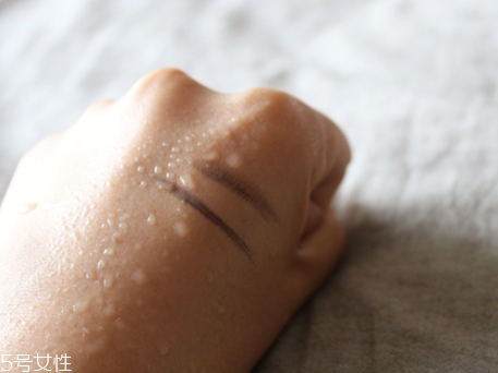 自然堂眉筆怎么樣？來看看眉筆的質(zhì)量