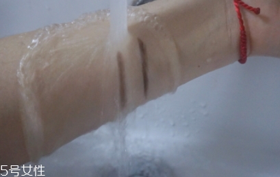 自然堂眉筆怎么樣？來看看眉筆的質(zhì)量