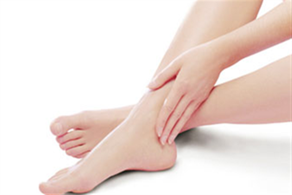 激光脫毛疼嗎？激光脫毛注意事項(xiàng)