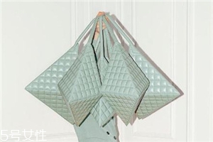 mlouye是哪個國家的牌子？值得收藏的設(shè)計感包包