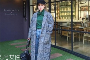 灰色大衣配牛仔褲好看嗎？打造中性灑脫范兒