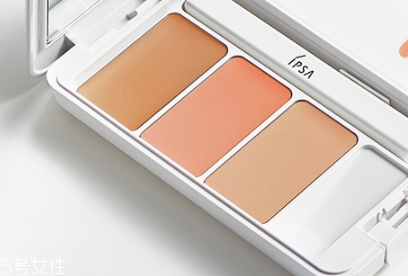 遮瑕膏可以遮痣嗎？遮瑕盤和遮瑕筆更適合遮痣