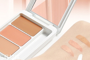 遮瑕膏可以遮痣嗎？遮瑕盤和遮瑕筆更適合遮痣