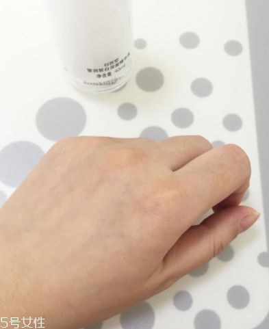 自然堂精華液適合多大年齡用？