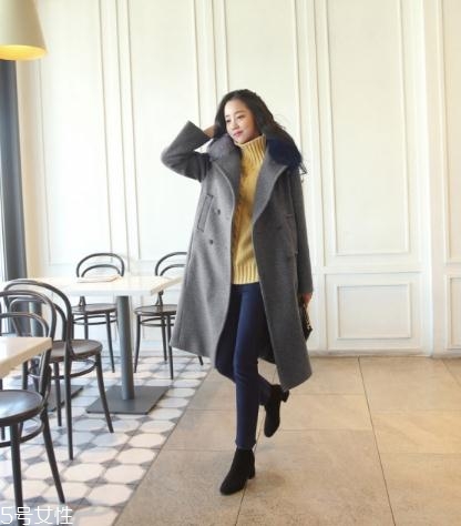 深灰色大衣怎么搭配？極致低調的時髦