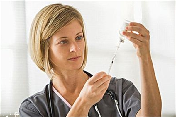 玻尿酸隆鼻后能捏嗎？玻尿酸隆鼻的風(fēng)險(xiǎn)