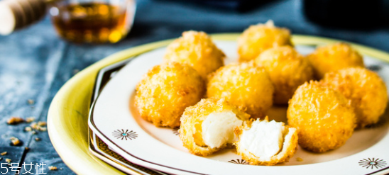 麥盧卡蜂蜜有什么驚人功能？?jī)?nèi)服外敷功能強(qiáng)大