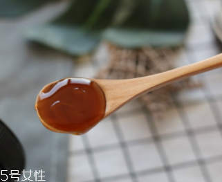 麥盧卡蜂蜜有什么驚人功能？?jī)?nèi)服外敷功能強(qiáng)大