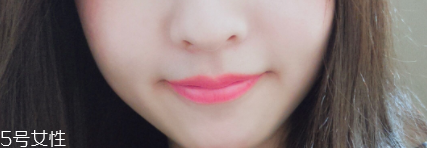 蘭芝V型唇膏01號色是什么樣的？淡粉色很溫婉
