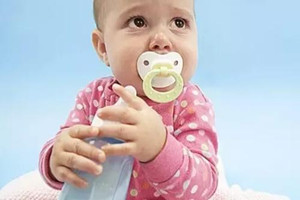 給寶寶斷奶要怎樣做才好？斷奶五大注意事項