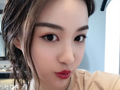 激光點痣后多久能洗臉？點痣后臉上有可能會有凹洞