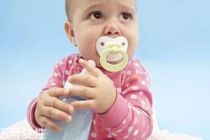 給寶寶斷奶要怎樣做才好？斷奶五大注意事項(xiàng)