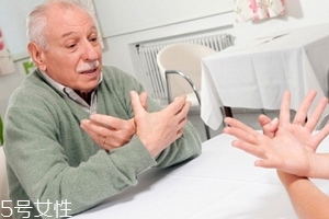 癲癇發(fā)作時(shí)怎么辦？讓他安靜地做一個(gè)抽搐的患者