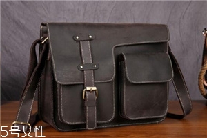 瘋馬皮劃痕怎么處理？文藝青年都愛用它