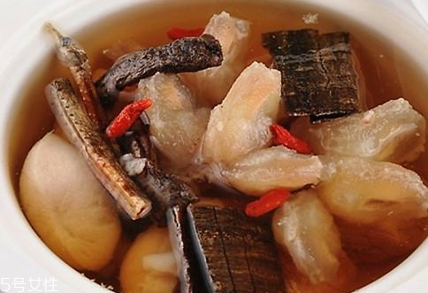 牛鞭為什么那么長 竟然有一米多長 牛鞭為什么那么長 竟然有一米多長