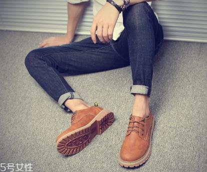 瘋馬皮可以上油嗎？瘋馬皮這樣打理準(zhǔn)沒錯(cuò)