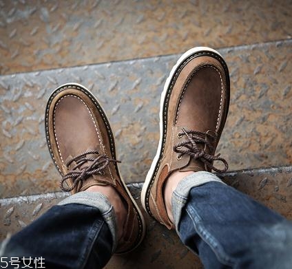 保養(yǎng)瘋馬皮用什么油？硬漢氣質(zhì)盡顯