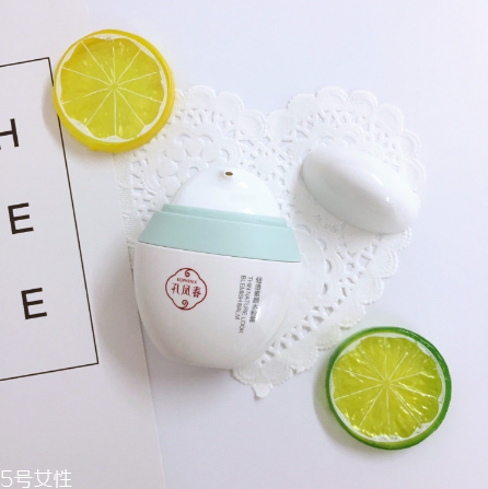 孔鳳春輕透素顏水粉霜好用嗎？國貨平價彩妝底妝