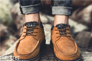 瘋馬皮變黑怎么處理？將英倫復(fù)古風(fēng)進(jìn)行到底