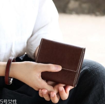 植鞣皮是真皮嗎？時(shí)光與歲月的的沉淀