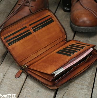 植鞣皮和真皮哪個(gè)好？常見(jiàn)皮革大對(duì)比