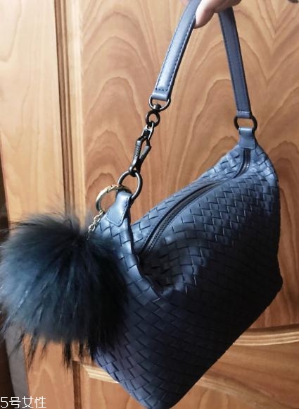 bv葆蝶家包包怎么樣？引領(lǐng)潮流的編織結(jié)構(gòu)