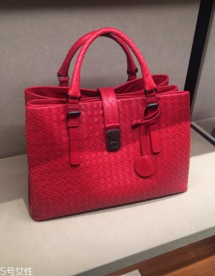 bv包包是什么牌子？一線女星最愛的經(jīng)典款