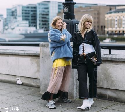 冬天穿什么裙子好看？做一個(gè)精致的豬豬女孩