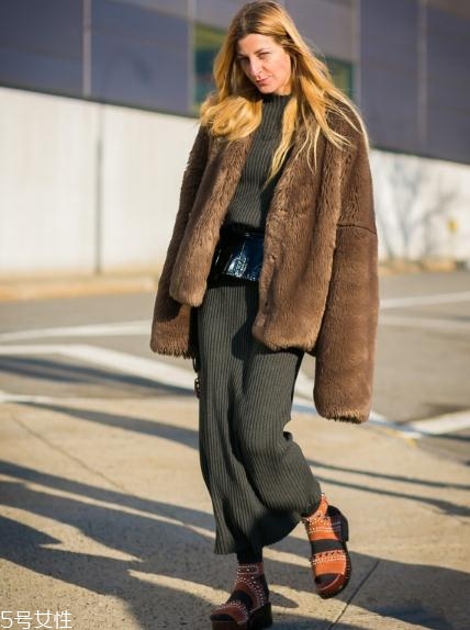 冬天穿什么裙子好看？做一個(gè)精致的豬豬女孩