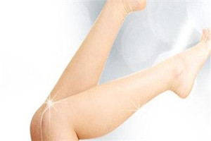 哪些原因讓腿型變差？蹺二郎腿是主因