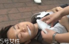 癲癇發(fā)作時(shí)怎么辦？讓他安靜地做一個(gè)抽搐的患者