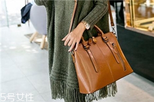 油蠟皮是什么皮？這種材質(zhì)的包包你一定買過