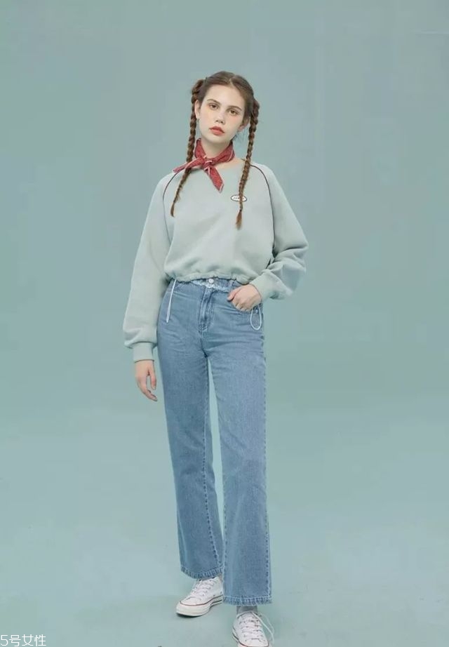 秋冬衛(wèi)衣怎么搭配 6種搭配時尚一季 秋冬衛(wèi)衣怎么搭配 6種搭配時尚一季