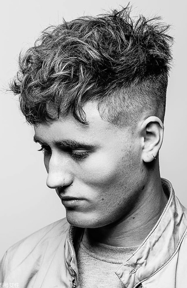 輕熟男穿衣打扮技巧 型男養(yǎng)成計(jì)劃 輕熟男穿衣打扮技巧 型男養(yǎng)成計(jì)劃