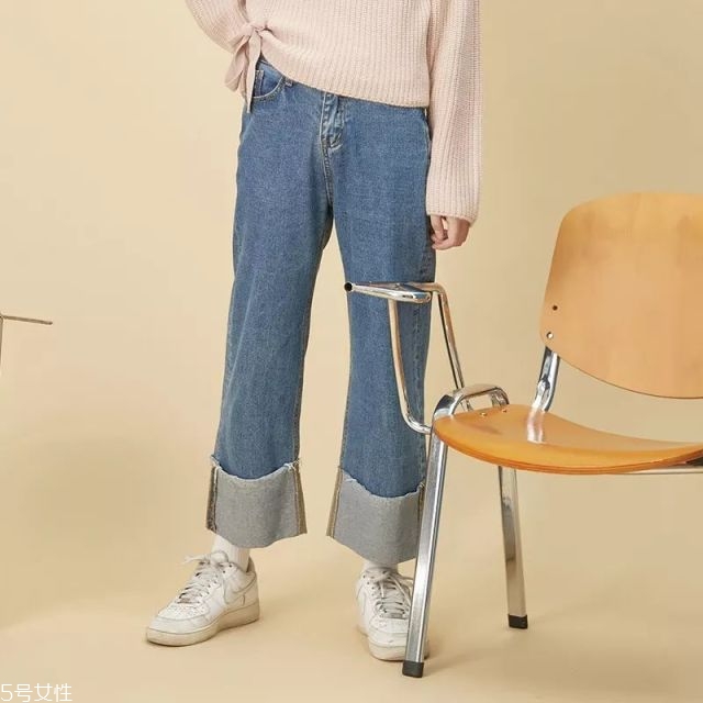 秋冬衛(wèi)衣怎么搭配 6種搭配時尚一季 秋冬衛(wèi)衣怎么搭配 6種搭配時尚一季