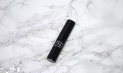 遮瑕棒和遮瑕液哪個(gè)好？遮瑕力度有區(qū)別