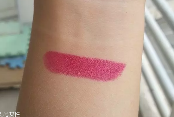 kiko哪個顏色適合黃皮？kiko口紅9系最便宜