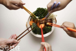 筷子應(yīng)該怎么洗？不要泡不要搓不要圖省事