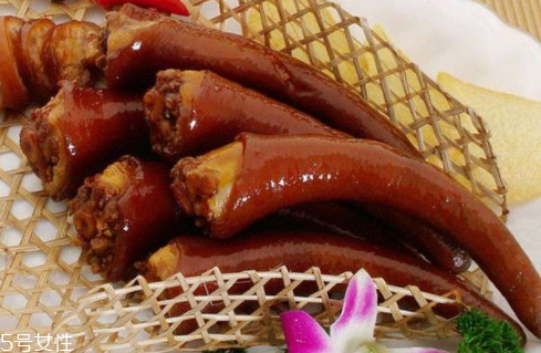 豬尾巴不能和什么同吃 注意以下幾點(diǎn) 豬尾巴不能和什么同吃 注意以下幾點(diǎn)