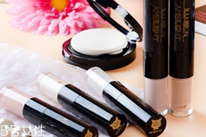 遮瑕液和bb霜哪個先用？遮瑕液和bb霜存在區(qū)別