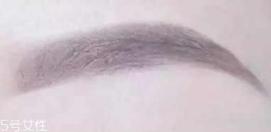 眉型為什么很奇怪？眉頭沒畫好