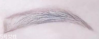 眉型為什么很奇怪？眉頭沒畫好