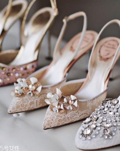 rene caovilla是哪個國家的牌子？俘獲一眾女星的驚艷美鞋