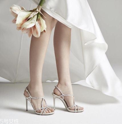 rene caovilla是奢侈品嗎？美到讓人產(chǎn)生錯(cuò)覺(jué)