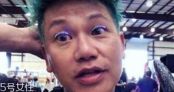 發(fā)光假睫毛多少錢？一閃一閃亮晶晶