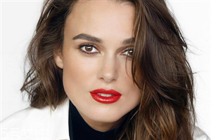 香奈兒唇釉738好看嗎？香奈兒唇釉738試色