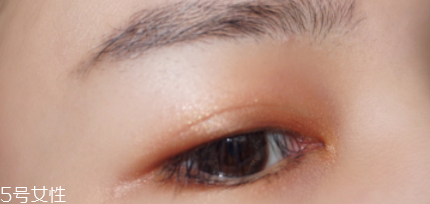 2018橘色通勤妝怎么畫？精神煥發(fā)的職場妝化法